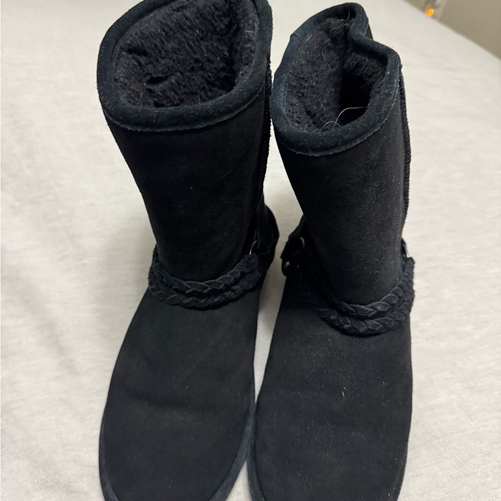 Bear paw Black Suede Boots with Braided Detail